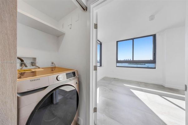 Interior, Washer