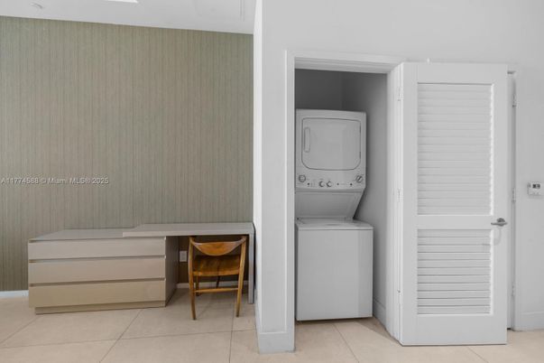 Interior, Utility Closets, Washer