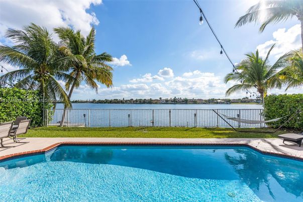 Exterior, Lake, Pool, Water