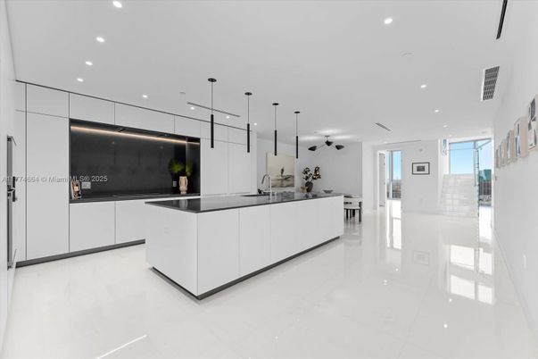 Interior, Kitchen, Pendant Lights, Recessed Lighting