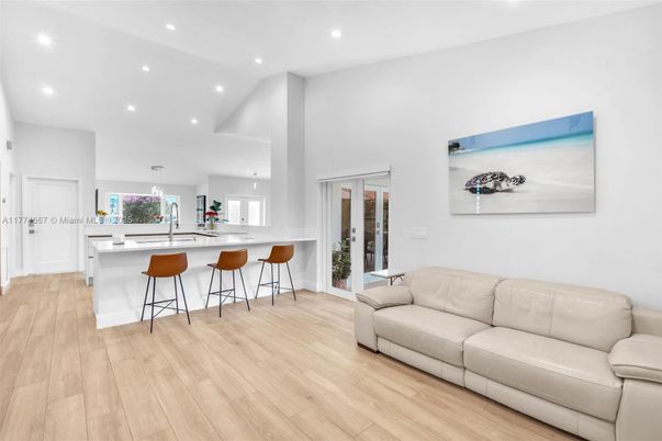 Interior, Kitchen, Living room, Pendant Lights, Recessed Lighting, Wood Texture Flooring