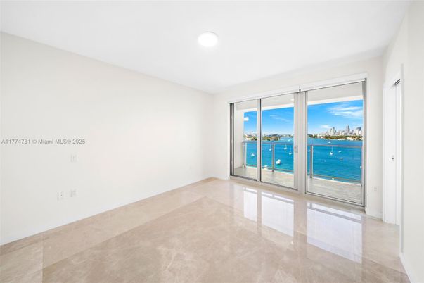 Empty room, Interior, Recessed Lighting, Water