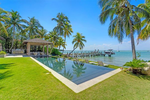 Exterior, Lake, Pool