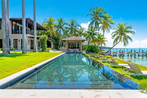 Exterior, Lake, Pool