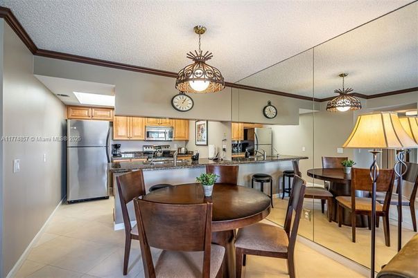 Dining room, Interior, Kitchen, Pendant Lights