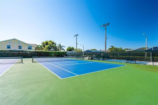 Exterior, Tennis Courts