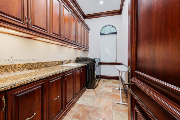 Interior, Recessed Lighting, Washer