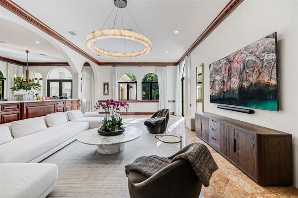 Interior, Living room, Pendant Lights, Recessed Lighting