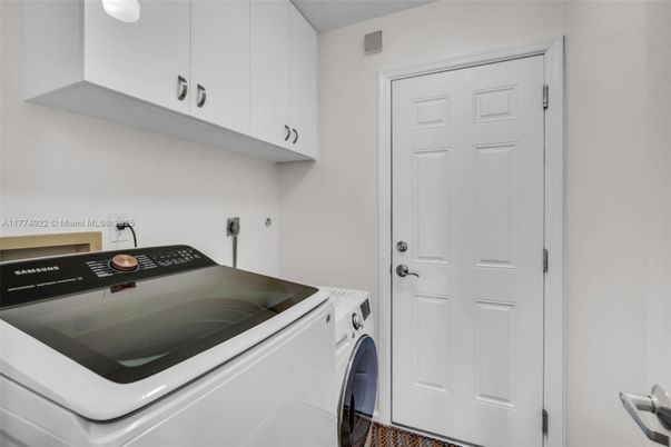 Interior, Washer