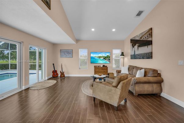 Interior, Living room, Recessed Lighting, Wood Texture Flooring