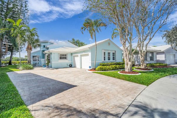 Attached, Backyard, Exterior, Facade, Ranch