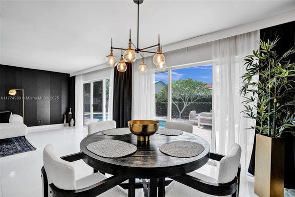 Dining room, Interior, Pendant Lights