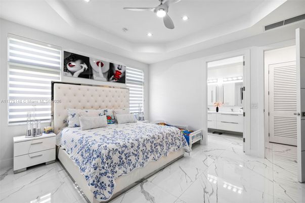 Bedroom, Interior, Marble, Recessed Lighting