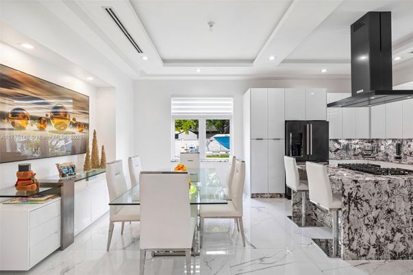Dining room, Interior, Kitchen, Marble, Recessed Lighting
