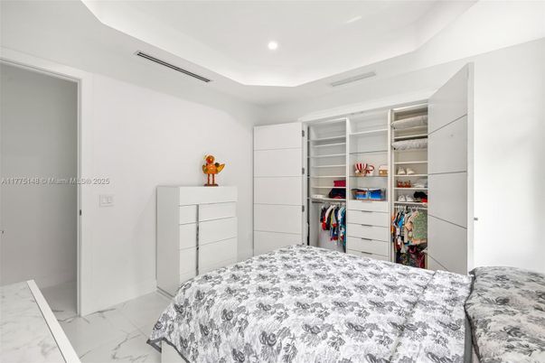 Bedroom, Interior, Marble, Recessed Lighting, Walk-in Closets