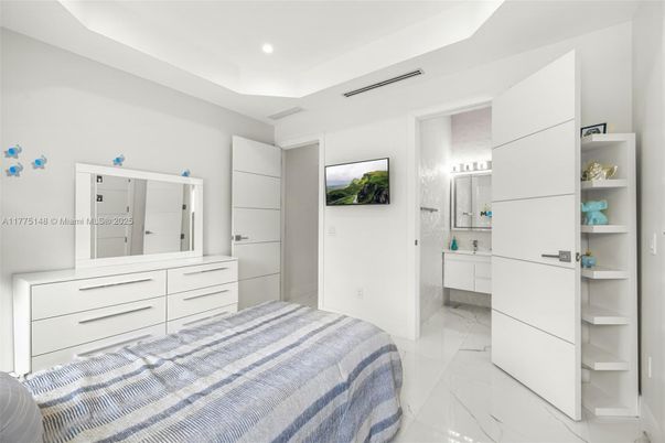 Bedroom, Interior, Marble, Recessed Lighting