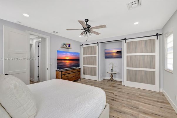 Bedroom, Interior, Recessed Lighting, Wood Texture Flooring
