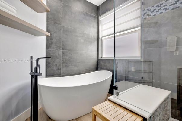 Bathroom, Free Standing Baths, Glass Shower, Interior
