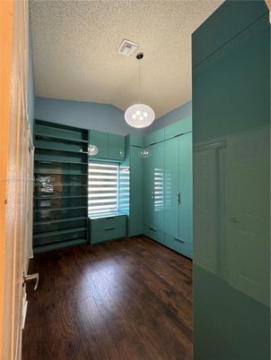 Empty room, Interior, Pendant Lights, Wood Texture Flooring