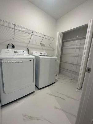 Interior, Marble, Utility Closets, Washer