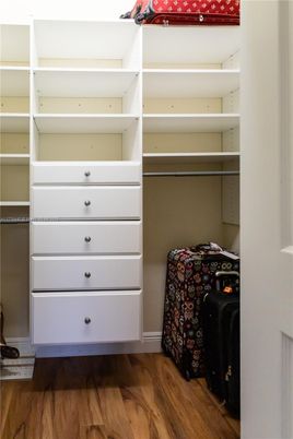 Interior, Walk-in Closets, Wood Texture Flooring