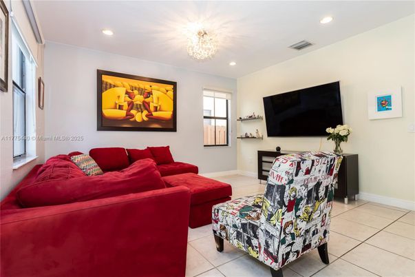 Chandelier, Interior, Living room, Recessed Lighting