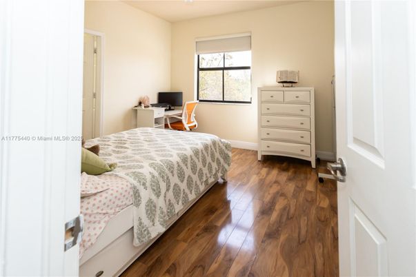 Bedroom, Home Office, Interior, Wood Texture Flooring
