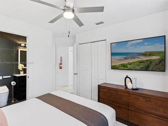 Bedroom, Interior, Water