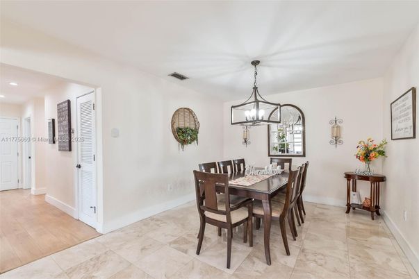 Dining room, Interior, Pendant Lights, Recessed Lighting, Wood Texture Flooring