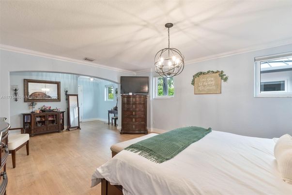 Bedroom, Interior, Pendant Lights, Wood Texture Flooring