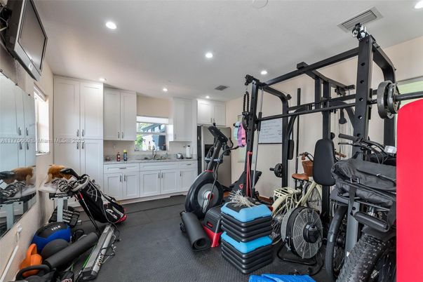 Fitness Equipment, Gym, Interior, Recessed Lighting