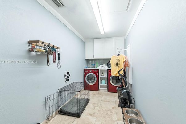 Interior, Washer
