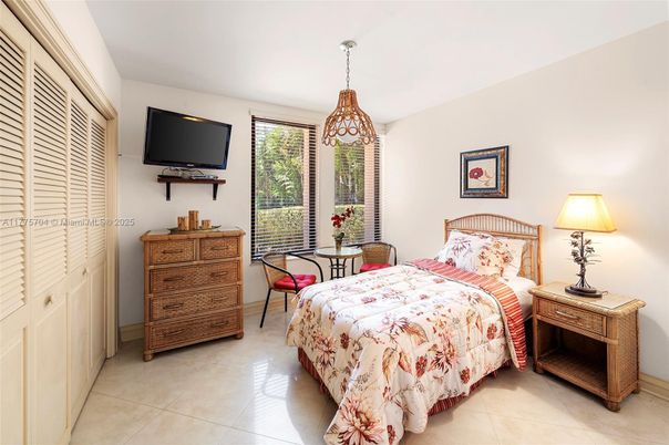 Bedroom, Interior, Pendant Lights