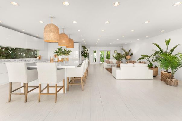 Interior, Kitchen, Living room, Pendant Lights, Recessed Lighting, Wood Texture Flooring