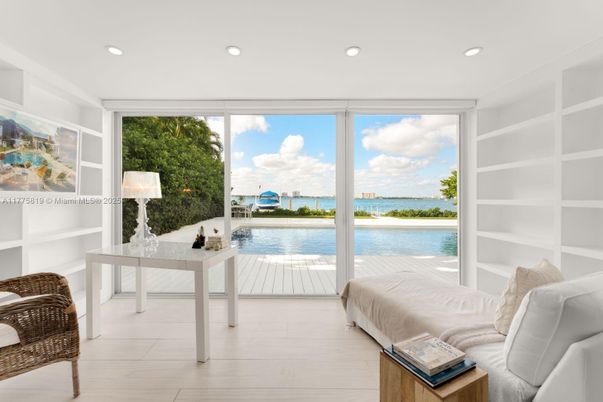 Home Office, Interior, Recessed Lighting, Water