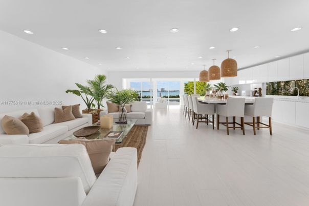 Dining room, Interior, Kitchen, Living room, Pendant Lights, Recessed Lighting