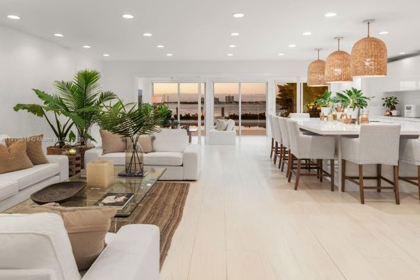 Dining room, Interior, Kitchen, Living room, Pendant Lights, Recessed Lighting, Wood Texture Flooring