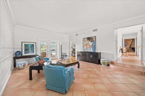 Fireplace, Interior, Living room