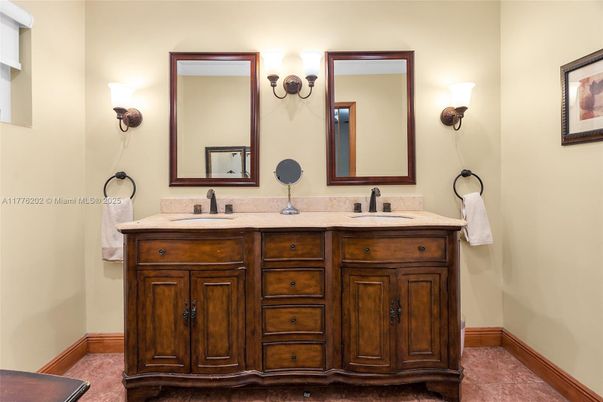 Bathroom, Dual Sink Vanities, Interior