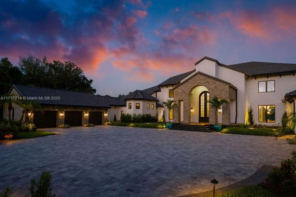 Exterior, Facade, Brick Facade, Mediterranean