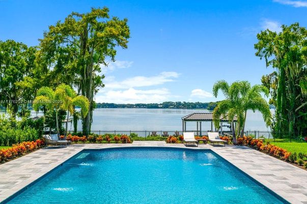 Exterior, Pool, Water