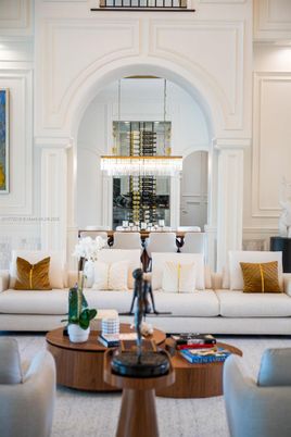 Chandelier, Dining room, Interior, Living room