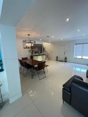 Dining room, Interior, Pendant Lights, Recessed Lighting
