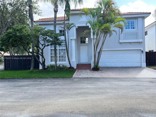 Attached, Exterior, Facade, Spanish Mediterranean