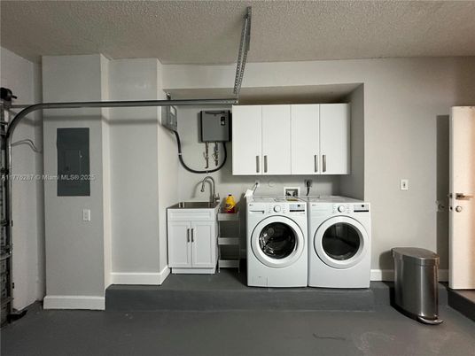 Interior, Washer