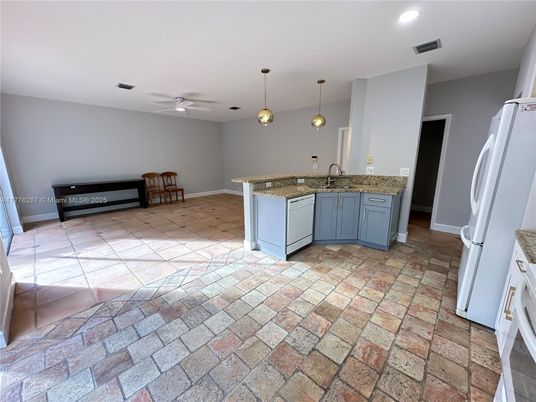 Interior, Kitchen, Pendant Lights, Recessed Lighting