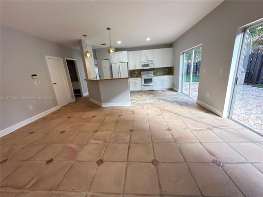 Interior, Kitchen, Pendant Lights, Recessed Lighting