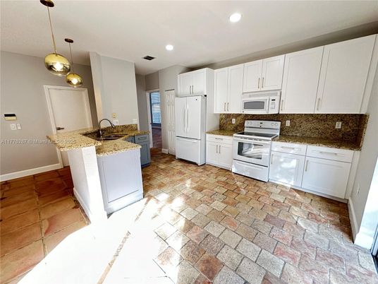 Interior, Kitchen, Pendant Lights, Recessed Lighting