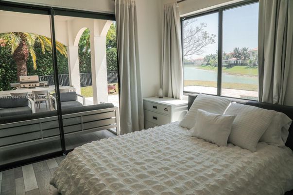 Bedroom, Home Office, Interior, Wood Texture Flooring
