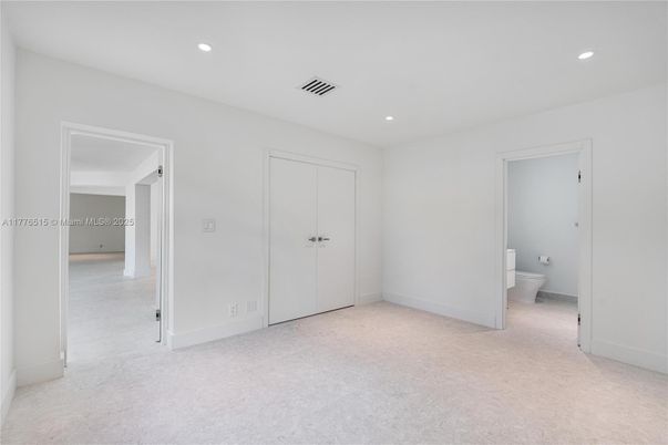 Bathroom, Empty room, Interior, Recessed Lighting